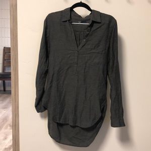 Grey gap woven tunic
